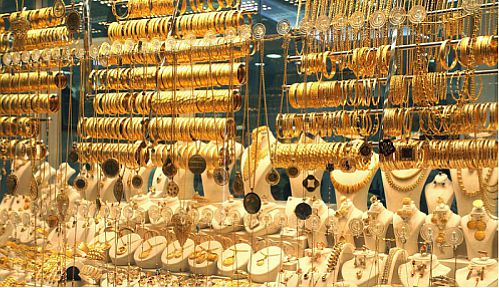   کاهش قیمت طلا همزمان با ثبات نرخ ارز