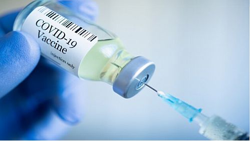 دستور وزیر بهداشت برای واکسیناسیون کارمندان بانک