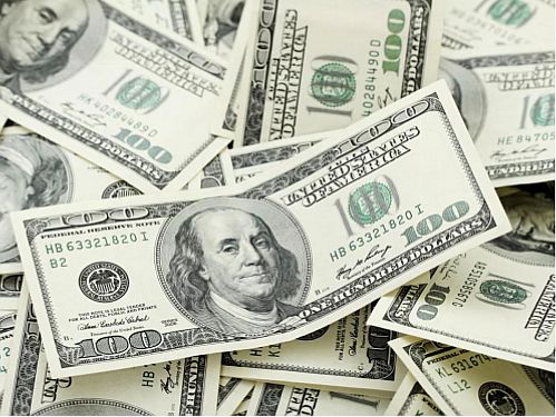  افت خفیف دلار در معاملات جهانی