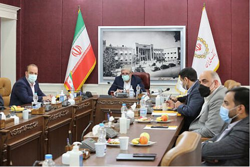  اقدامات رفاهی بانک ملی برای همکاران بازنشسته از زبان حسین زاده