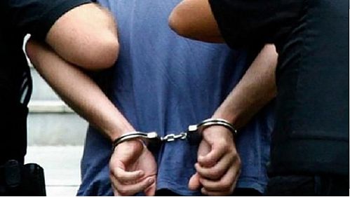  دستگیری ۲ مسافر با ۴ میلیارد ارز قاچاق در فرودگاه امام 