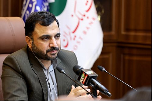 وزیر ارتباطات و فناوری اطلاعات: تبدیل یک بانک ورشکسته به بانکی سودده حاصل زحمات همه مدیران و کارکنان پست بانک ایران است 