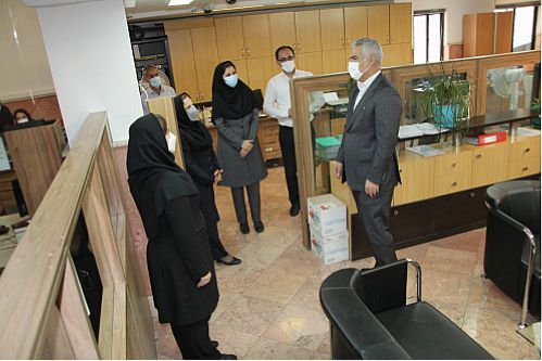 بازدید سرزده مدیرعامل پست بانک ایران از ساختمان‌های ستادی و شعبه میرزای شیرازی 