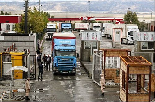 حجم تجارت خارجی کشور به ۵۴ میلیارد و ۸۰۰ میلیون دلار رسید