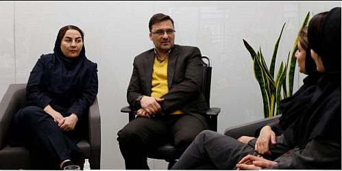  افزایش تعامل اثرگذار مدیریت بیمه رازی با شبکه فروش