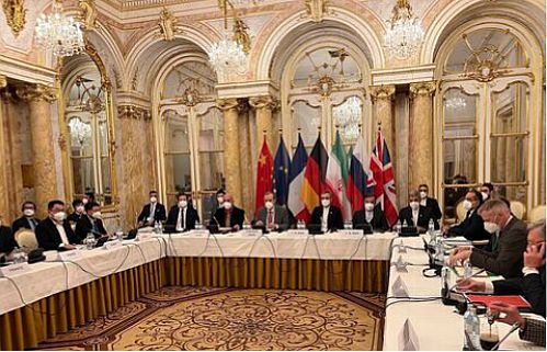 ادامه کار روی پیش‌نویس توافق هسته‌ای ایران