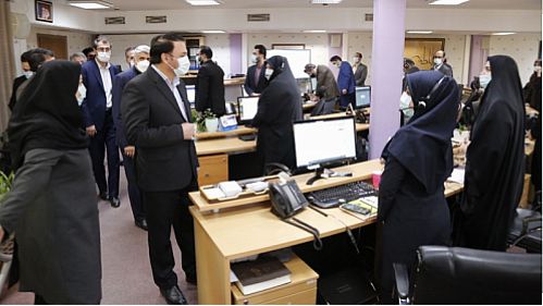 تکریم مشتریان؛ مهم‌ترین وظیفه امروز کارکنان بانک سپه