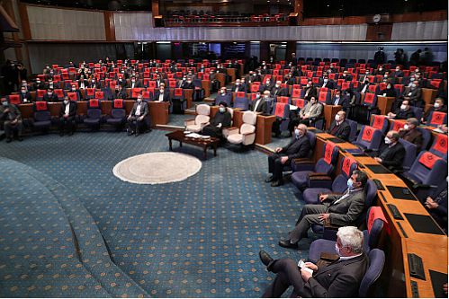  آغاز عملیات اجرایی ۴۸ پروژه بزرگ صنعتی کشور با حضور رییس‌جمهور