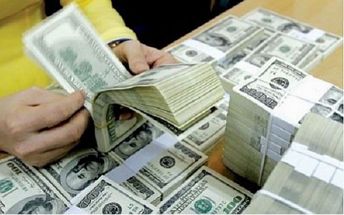 بازگشت مجدد دلار به کانال ۲۴ هزار تومان در صرافی‌های بانکی