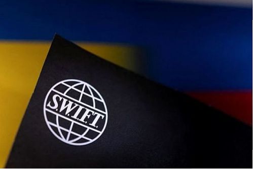  تصمیم‌ گیری درباره قطع دسترسی روسیه به «سوئیفت» در آینده نزدیک