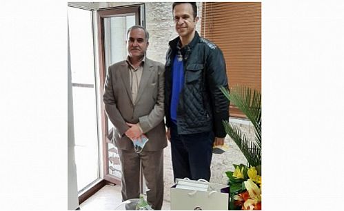  دیدار مدیر منطقه غرب بانک ایران زمین با بیژن حیدری