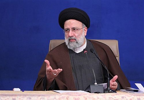  تاکید رئیس جمهور بر استمرار اقدامات حمایتی دولت برای رفع فقر مطلق