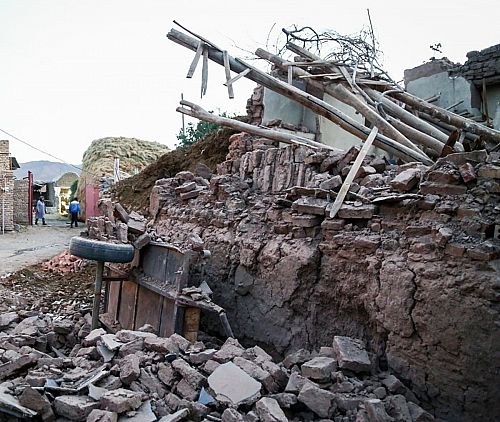  اعلام آمادگی صنعت بیمه برای پرداخت سریع خسارت به بیمه شدگان در زلزله شهرستان خوی 