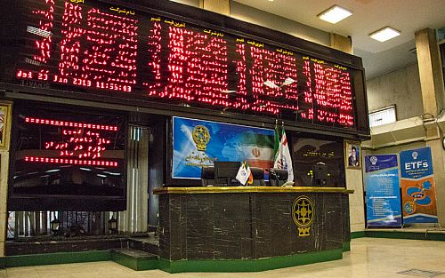 قصه عرضه خودرو در بورس سر دراز دارد 
