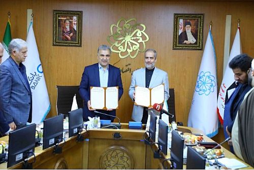 امضای تفاهم‌نامه توسعه همکاری‌ها میان بانک دی و سازمان اقتصادی کوثر 