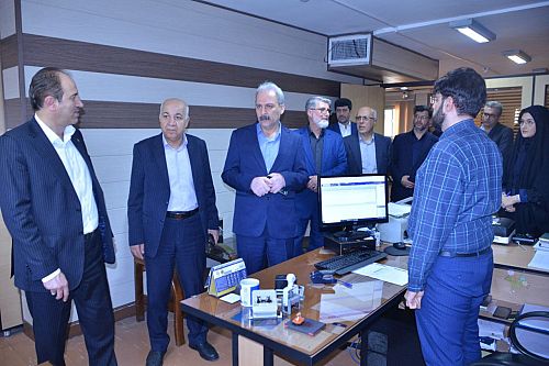 مدیرعامل بیمه آسیا از مرکز پرداخت خسارت شمال تهران و شعبه مطهری بازدید کرد